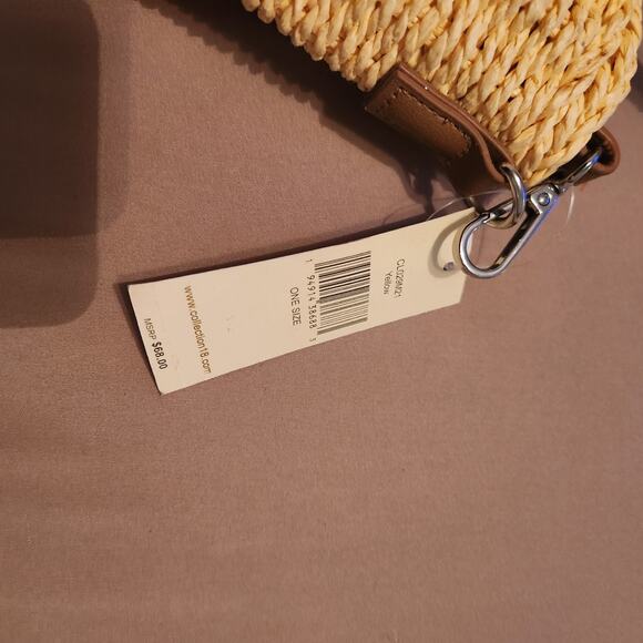 Collection Eighteen Yellow Straw Purse With Shoulder Straap - Picture 3 of 6